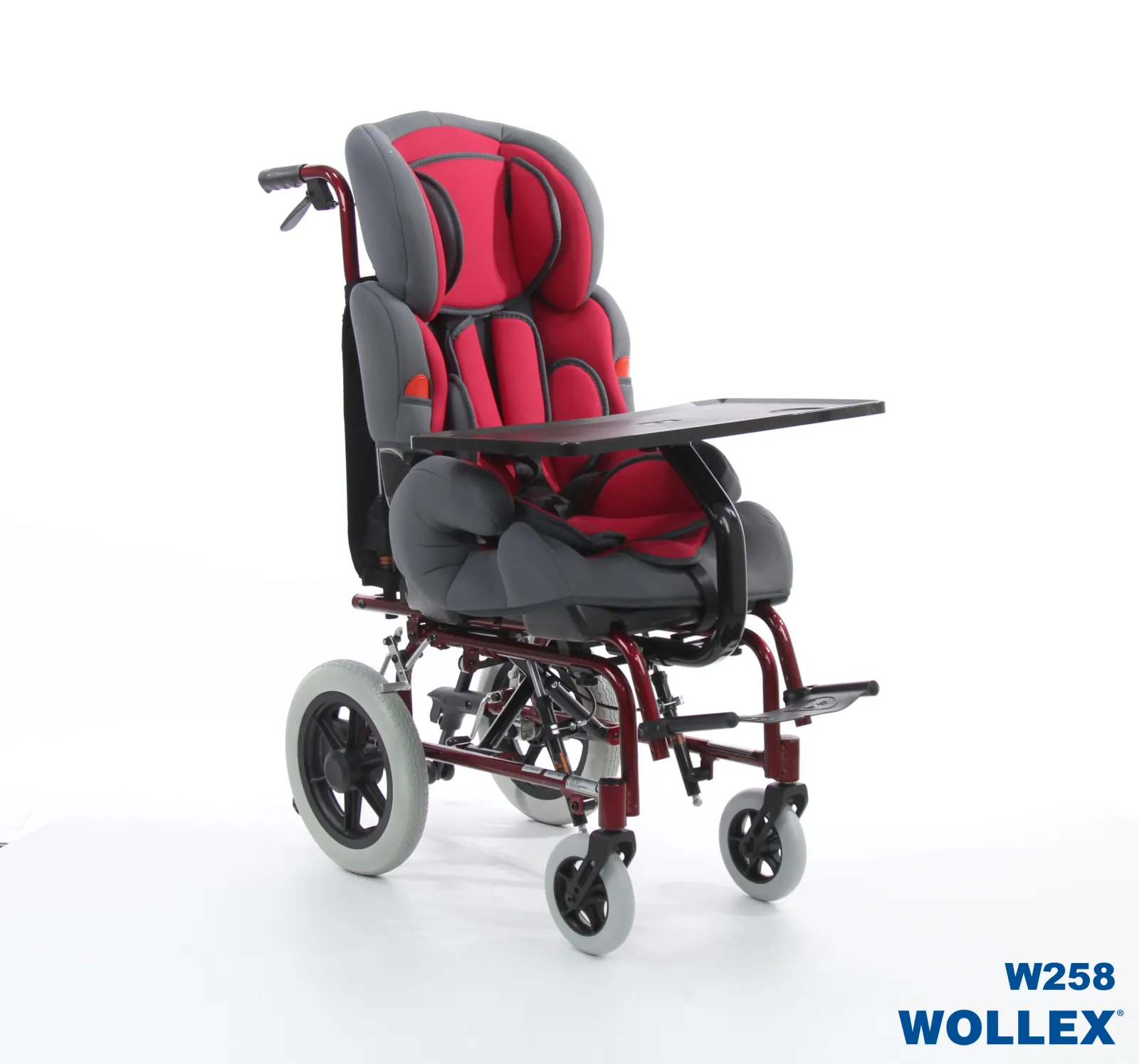 W258 pediatrik manuel tekerlekli sandalye engelli puseti ön görünüm görseli 1
